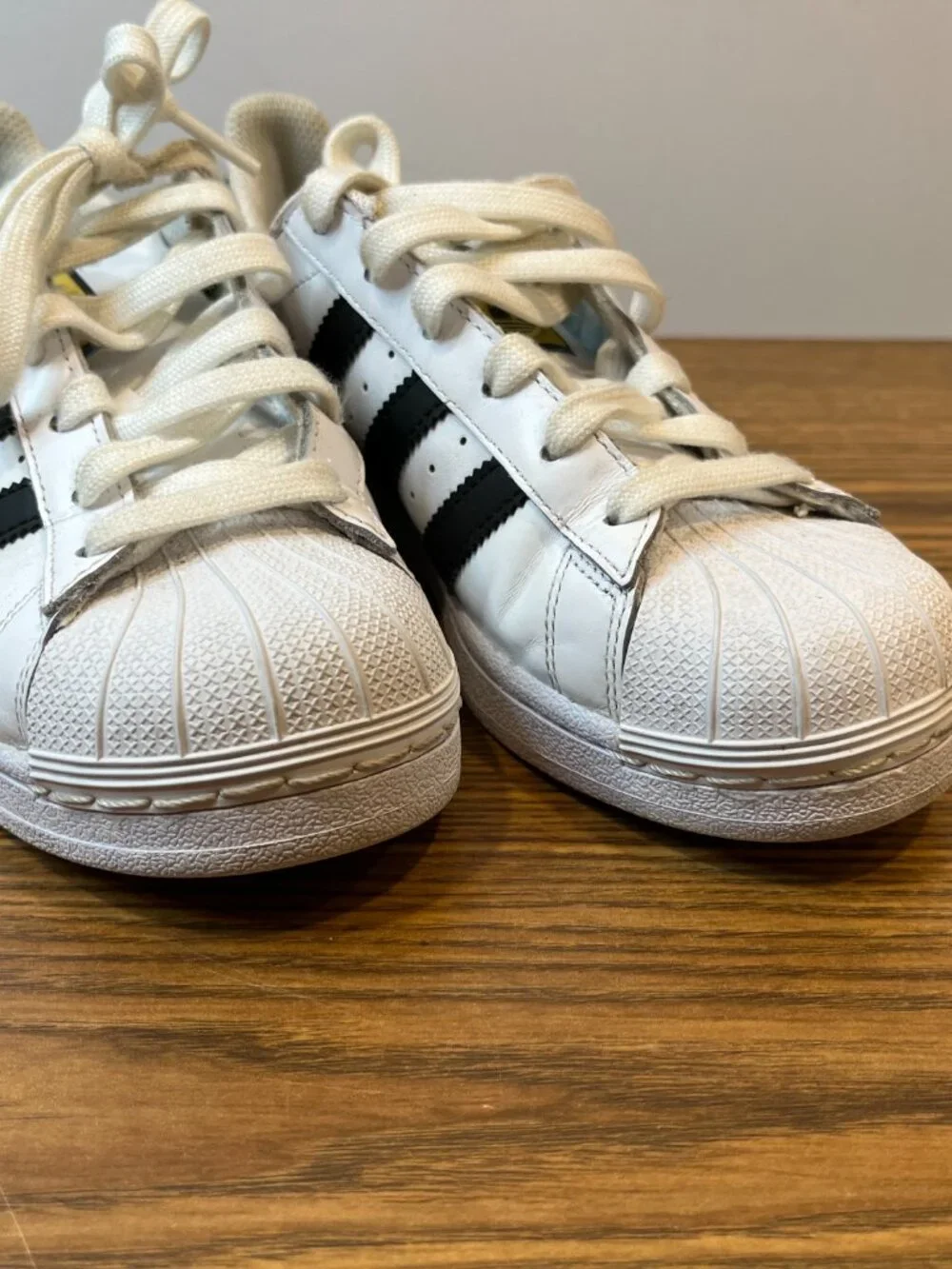 Adidas SUPERSTAR White Black Sneakers C77154 - Youth Size 3.5 - Picture 5 of 8